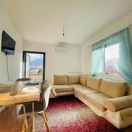 Era's Downtown Apartmán *