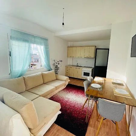 Era's Downtown Apartman Tirana